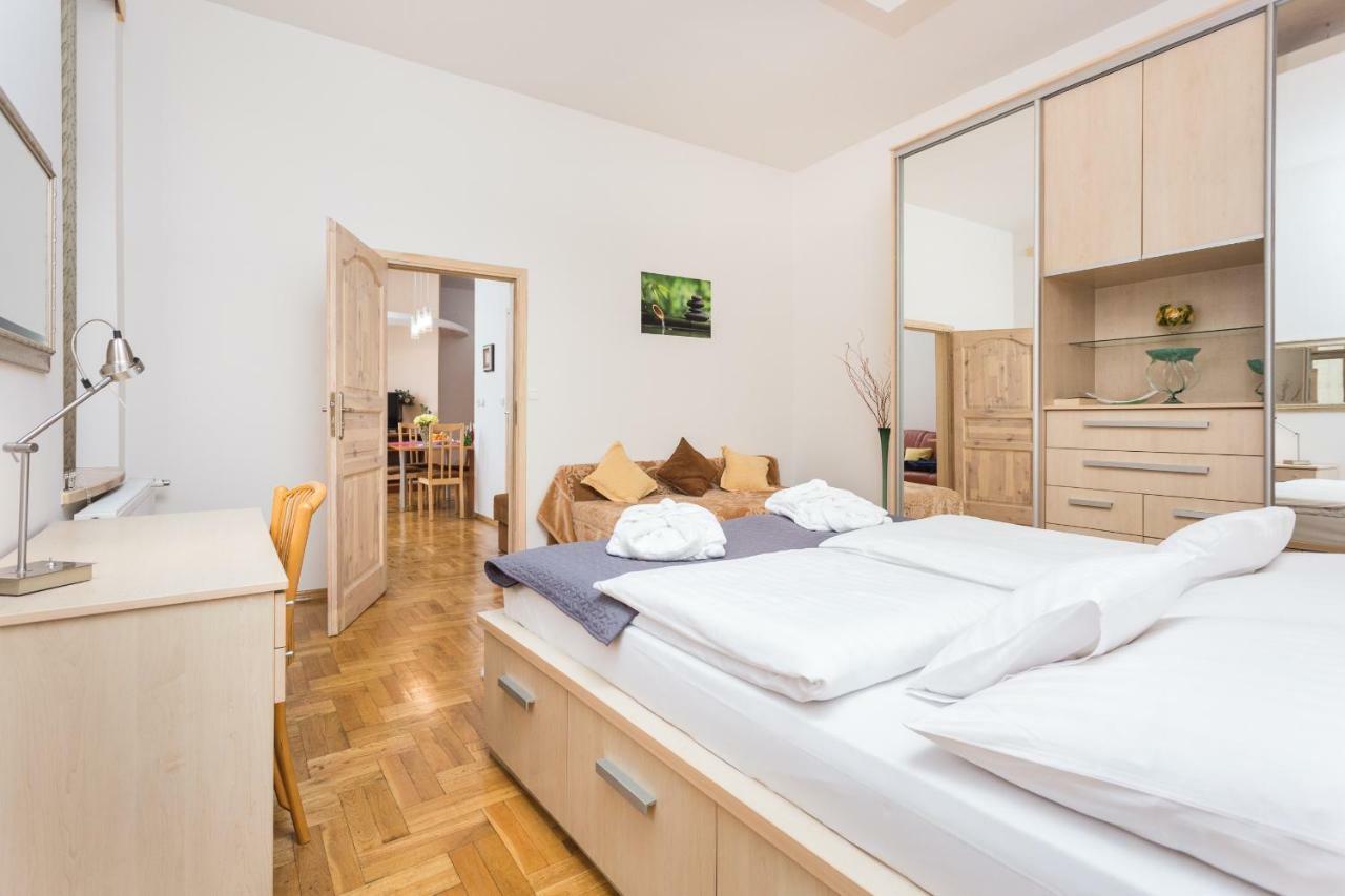Apartament Avanti Cracóvia Exterior foto