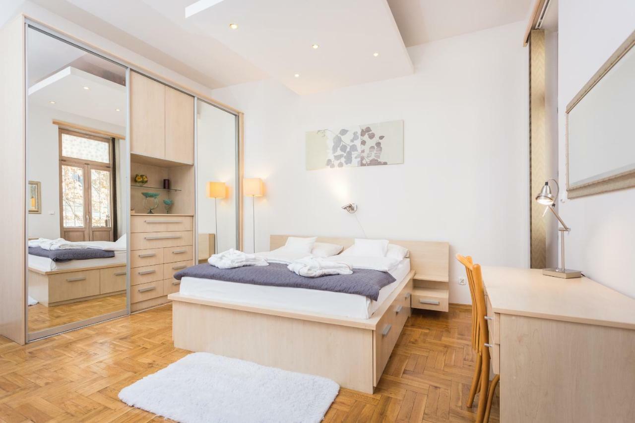 Apartament Avanti Cracóvia Exterior foto