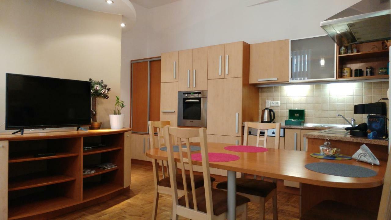 Apartament Avanti Cracóvia Exterior foto